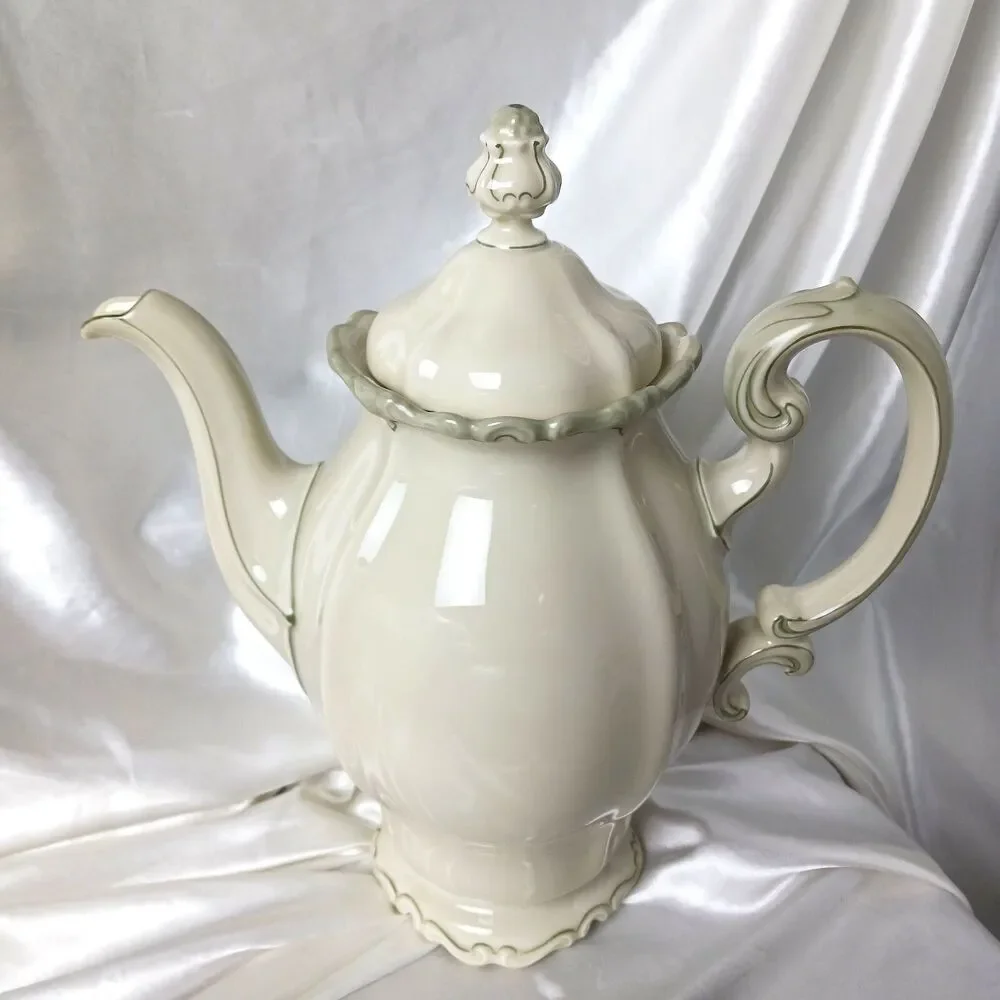Vintage 1946 Rosenthal Pompadour Germany Coffee Set for 11 w/sugar & creamer